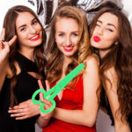 Warmhm Oversized Scissor Prop for Halloween And Costume Parties Funny Giant Clown Scissors Prop for Kids' Pretend Play And Cosplay - Image 3