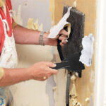 LYTIVAGEN 5 PCS Plastic Putty Knife Flexible Paint Scrapers Tool Painters Putty for Spackling, Patching, Decals, Wallpaper, Baking, Wall, Car Putty and Painting (1.5/2/3/4 / 6 Inch) - Image 3